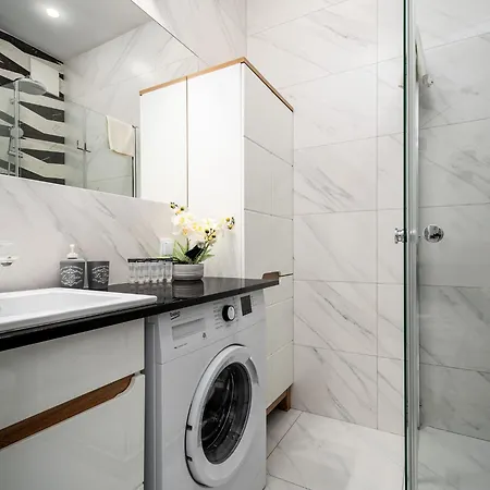 Prymasa Tysiaclecia 83a Separate Bedroom Free Garage By Perfect 634 Warszawa