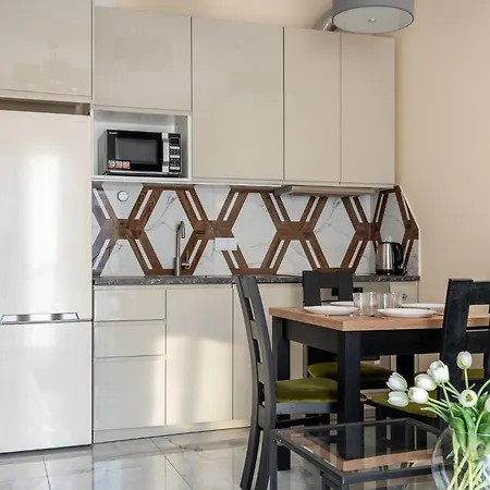 Prymasa Tysiaclecia 83a Separate Bedroom Free Garage By Perfect 634 & 635 Warsaw