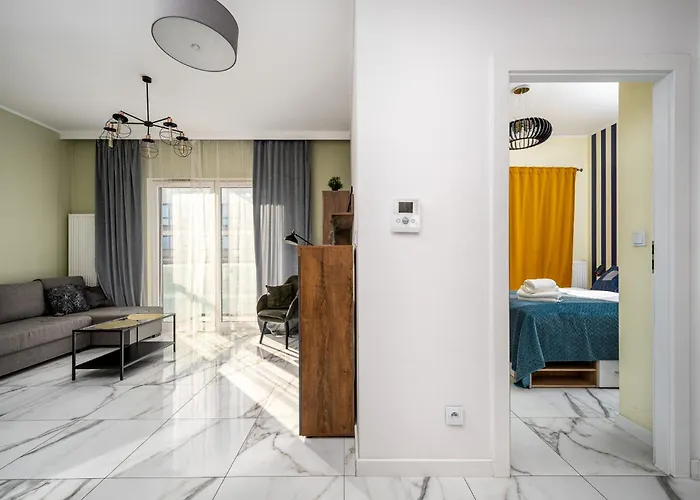 Prymasa Tysiaclecia 83a Separate Bedroom Free Garage By Perfect 634 شقة وارسو