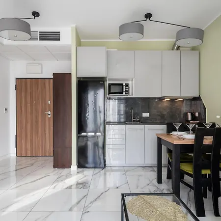 Prymasa Tysiaclecia 83a Separate Bedroom Free Garage By Perfect 634 & 635 Lejlighed *