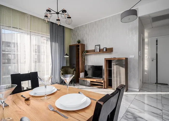 Prymasa Tysiaclecia 83a Separate Bedroom Free Garage By Perfect 634 & 635 Apartment