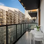 Prymasa Tysiaclecia 83a Separate Bedroom Free Garage By Perfect 634 & 635 דירה